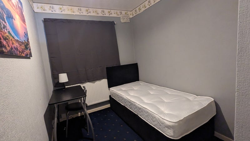Room Weavers Walk in Coventry