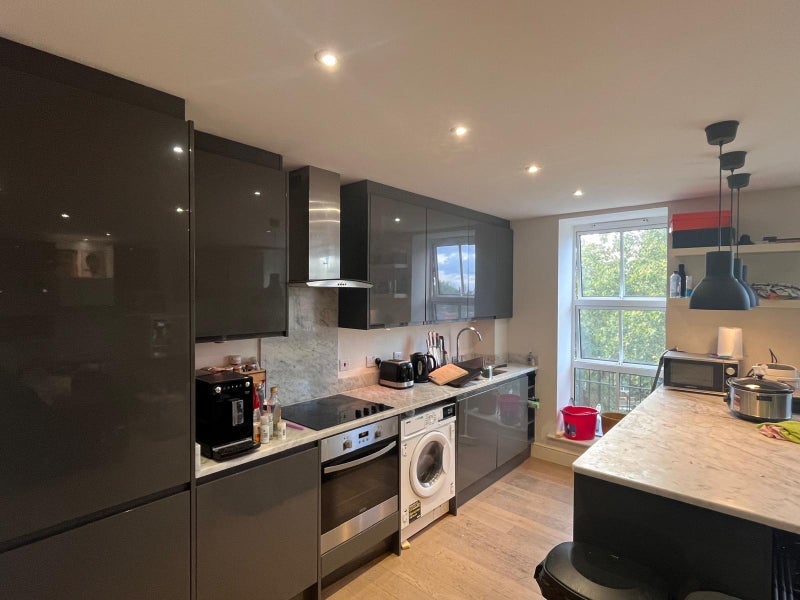 Room Park Hill in Greater London