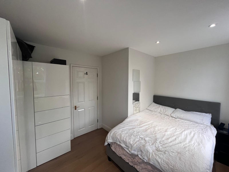 Room Park Hill in Greater London