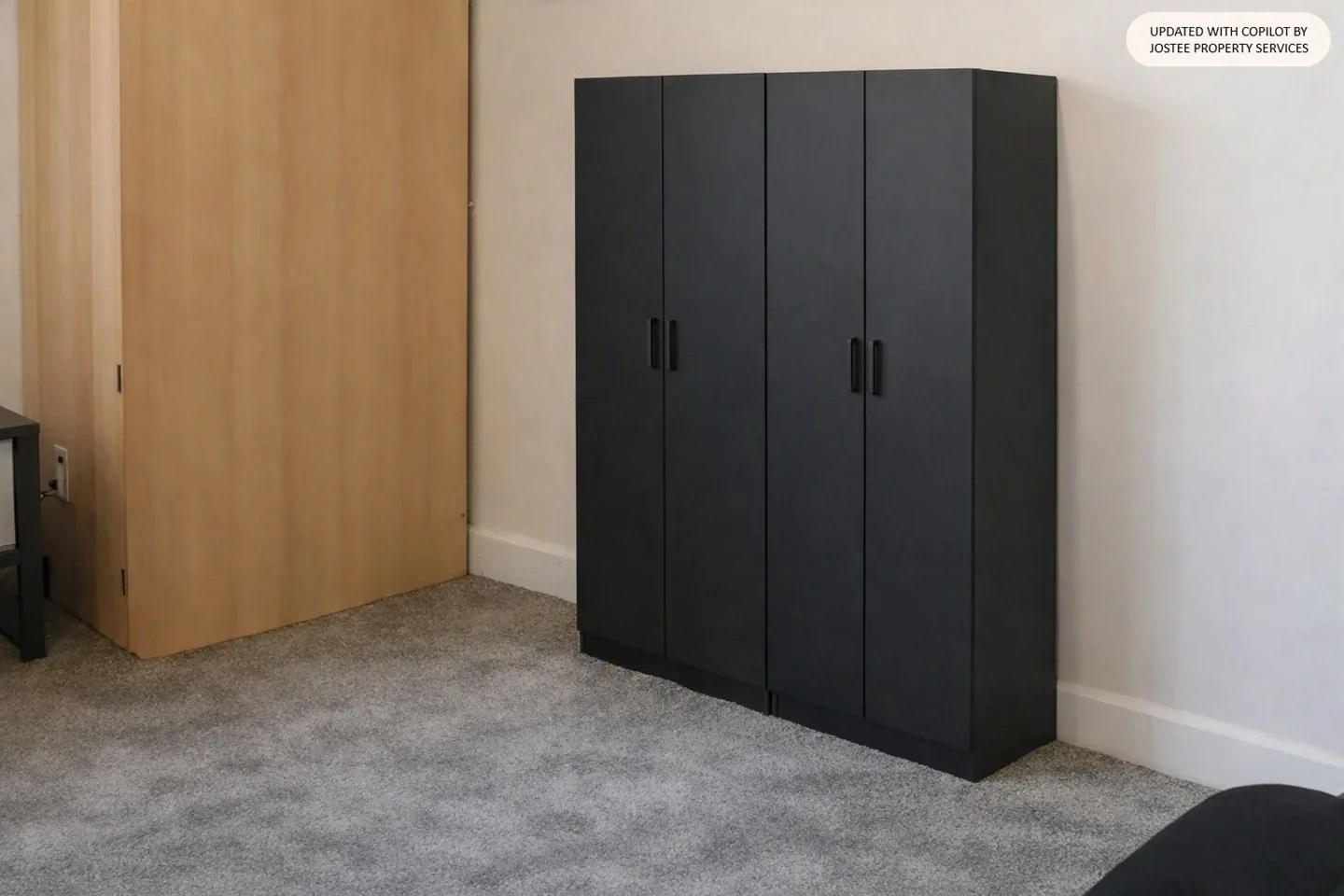 Room Stevenage Road in Greater London
