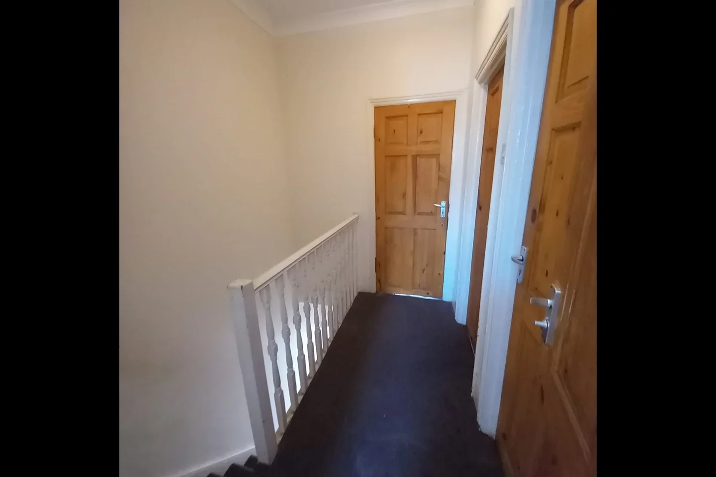 Room Stevenage Road in Greater London