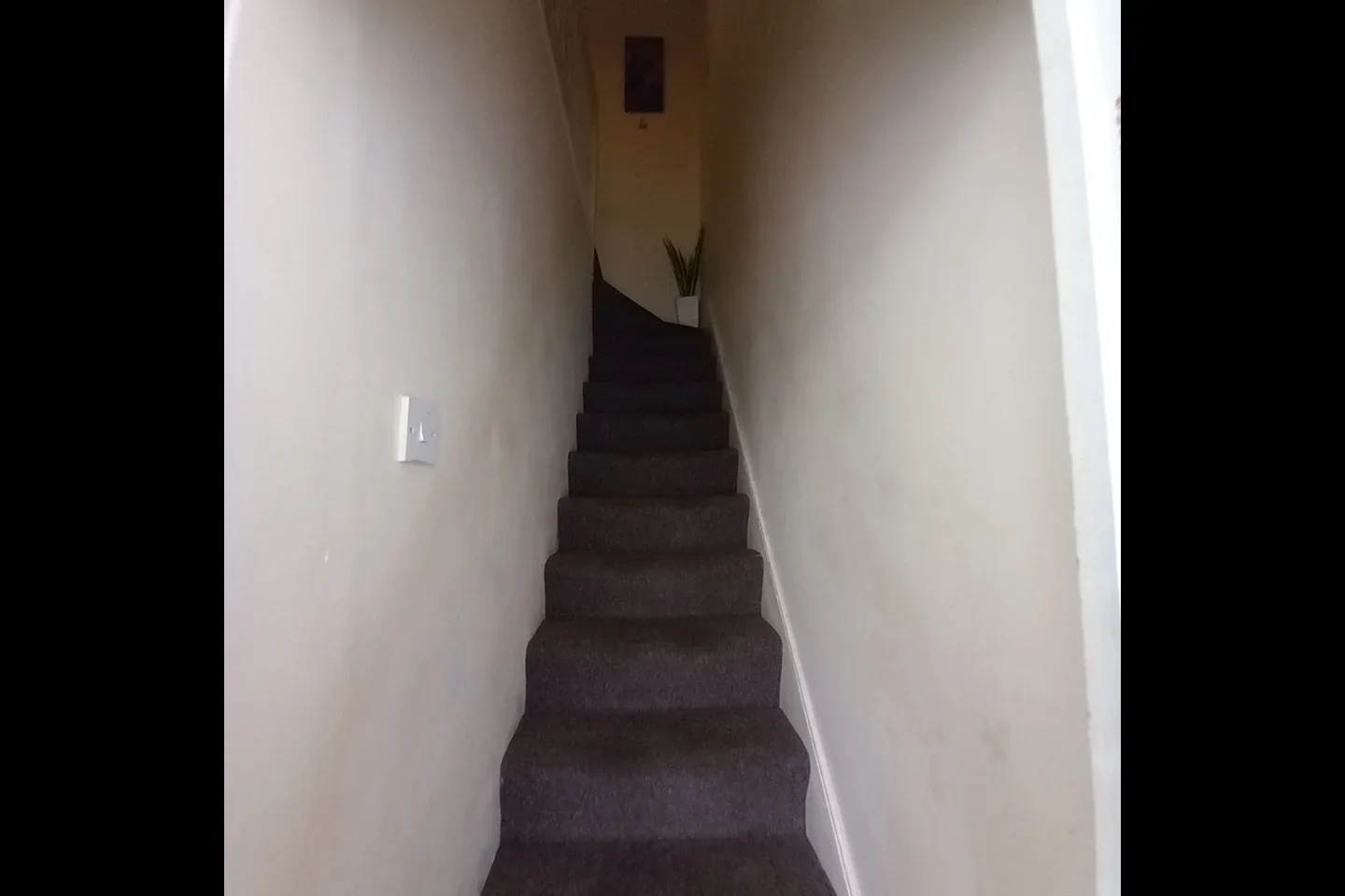 Room Stevenage Road in Greater London
