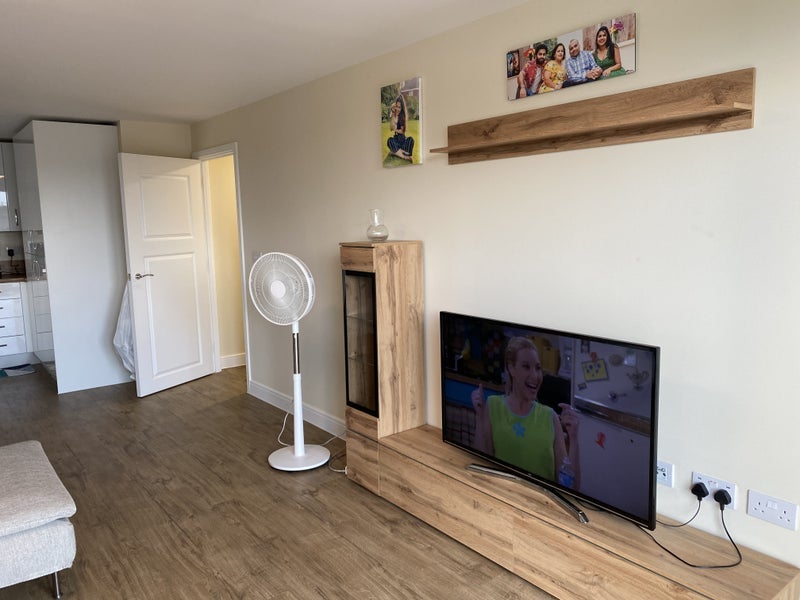 Room Auriol Way in Maidenhead
