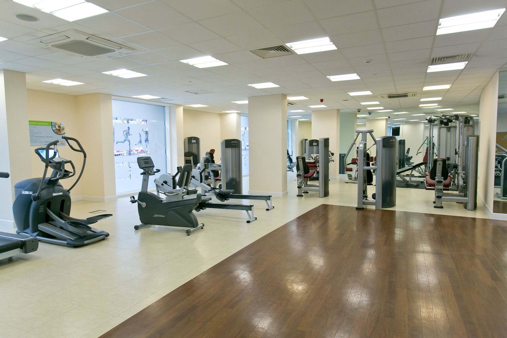 Flat Surrey Quays Road in Greater London