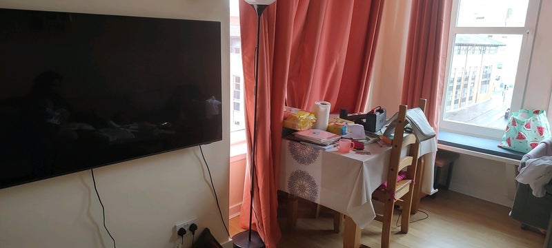 Room Kent Road in Glasgow