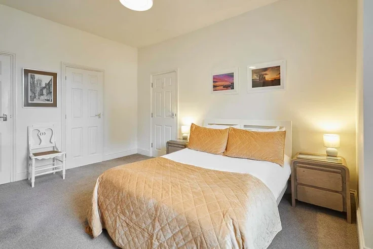 Flat Royal Crescent in Whitby