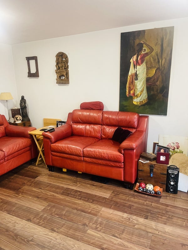 Room Tottenham Lane in Greater London