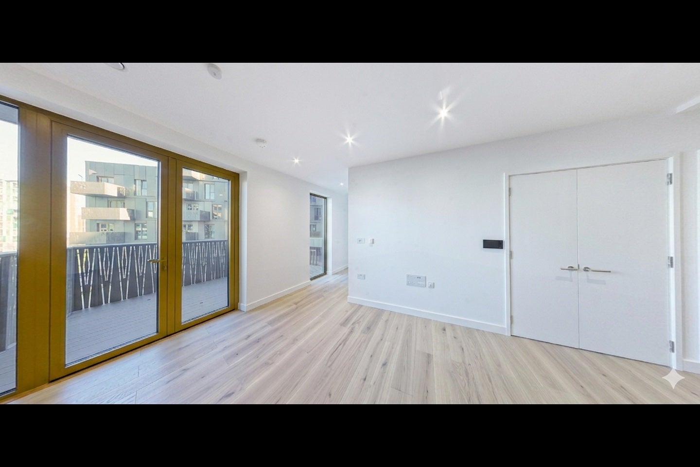 Flat Ashley Road in Greater London