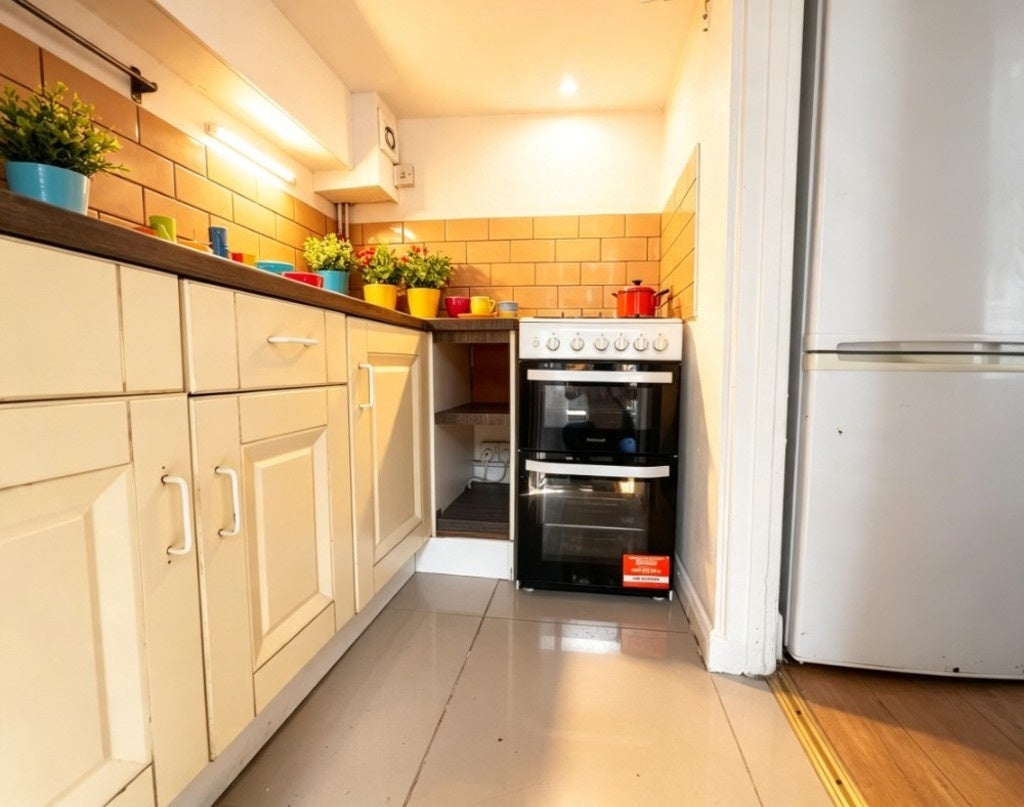 Flat Berriman Road in Greater London