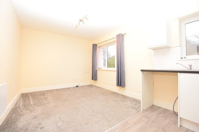 Flat Aldine Court in Sheffield