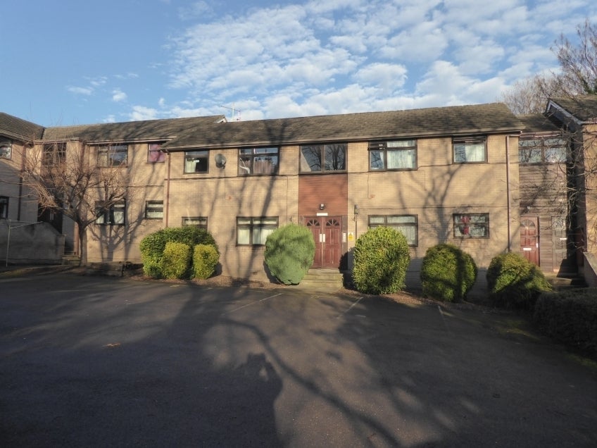 Flat Aldine Court in Sheffield