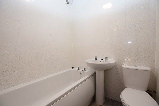 Flat Aldine Court in Sheffield