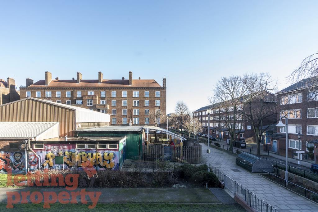 Flat Pembury Close in Greater London