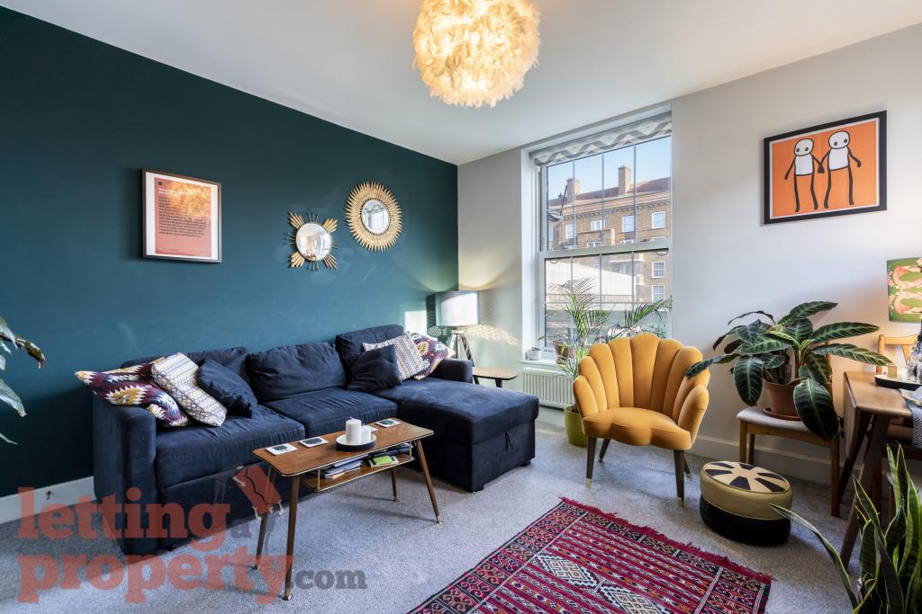 Flat Pembury Close in Greater London