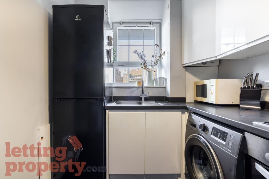 Flat Pembury Close in Greater London