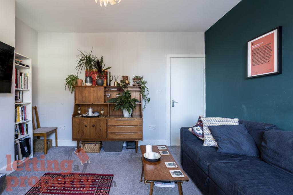 Flat Pembury Close in Greater London