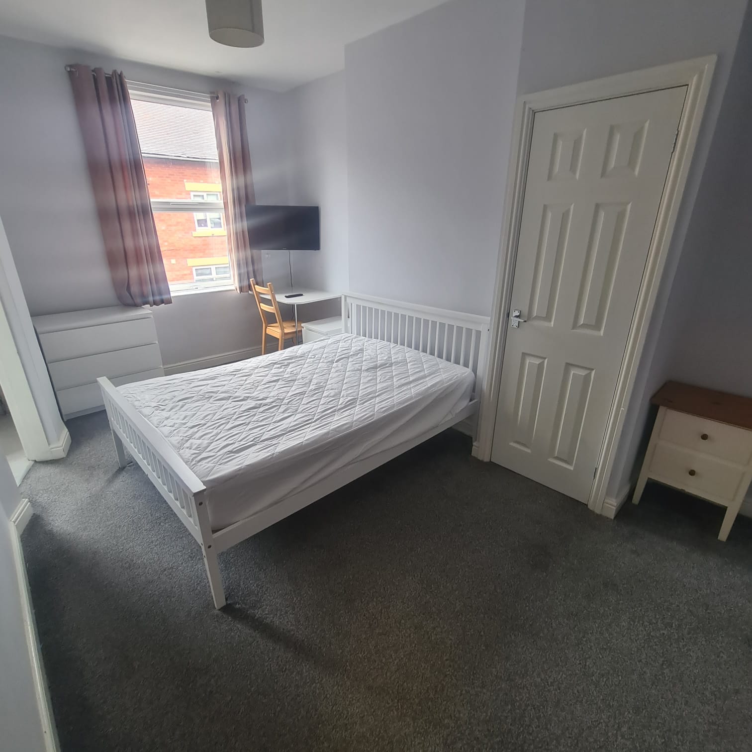 Flat Winston Gardens in Leeds