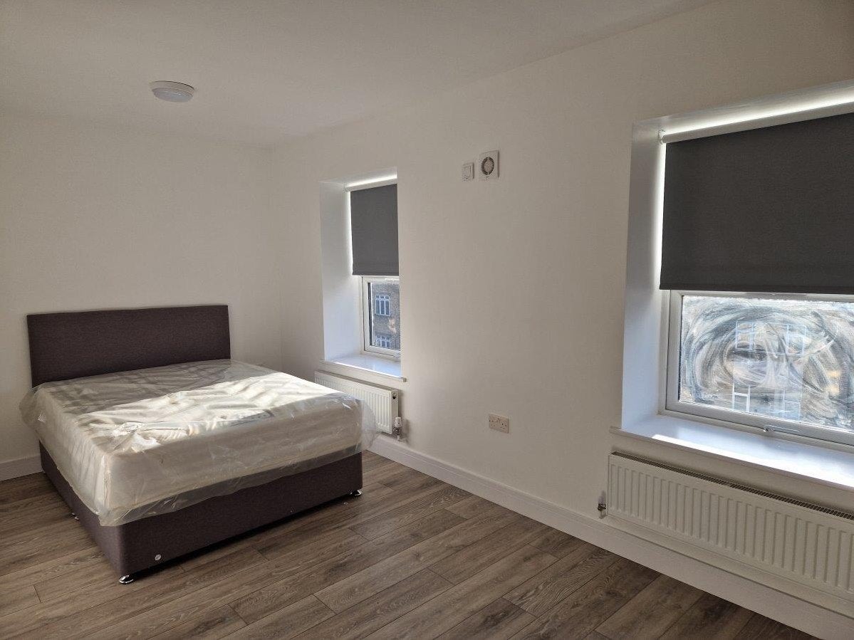 Flat Camden High Street in Greater London