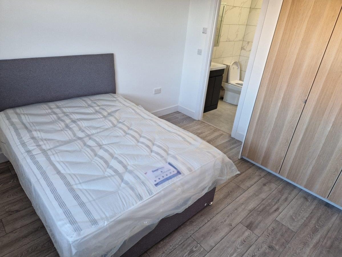 Flat Camden High Street in Greater London