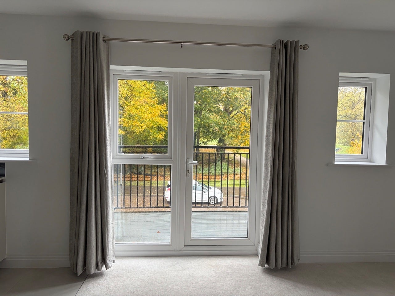 Flat Aspen Road in High Wycombe