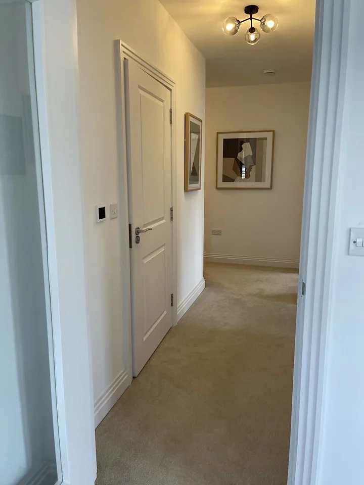 Flat Aspen Road in High Wycombe