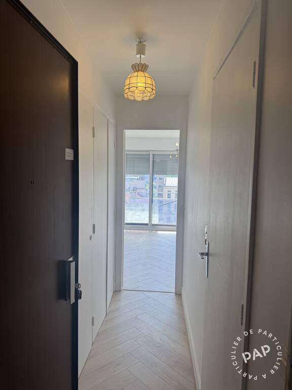 Appartement Rue Saint-Charles à Paris