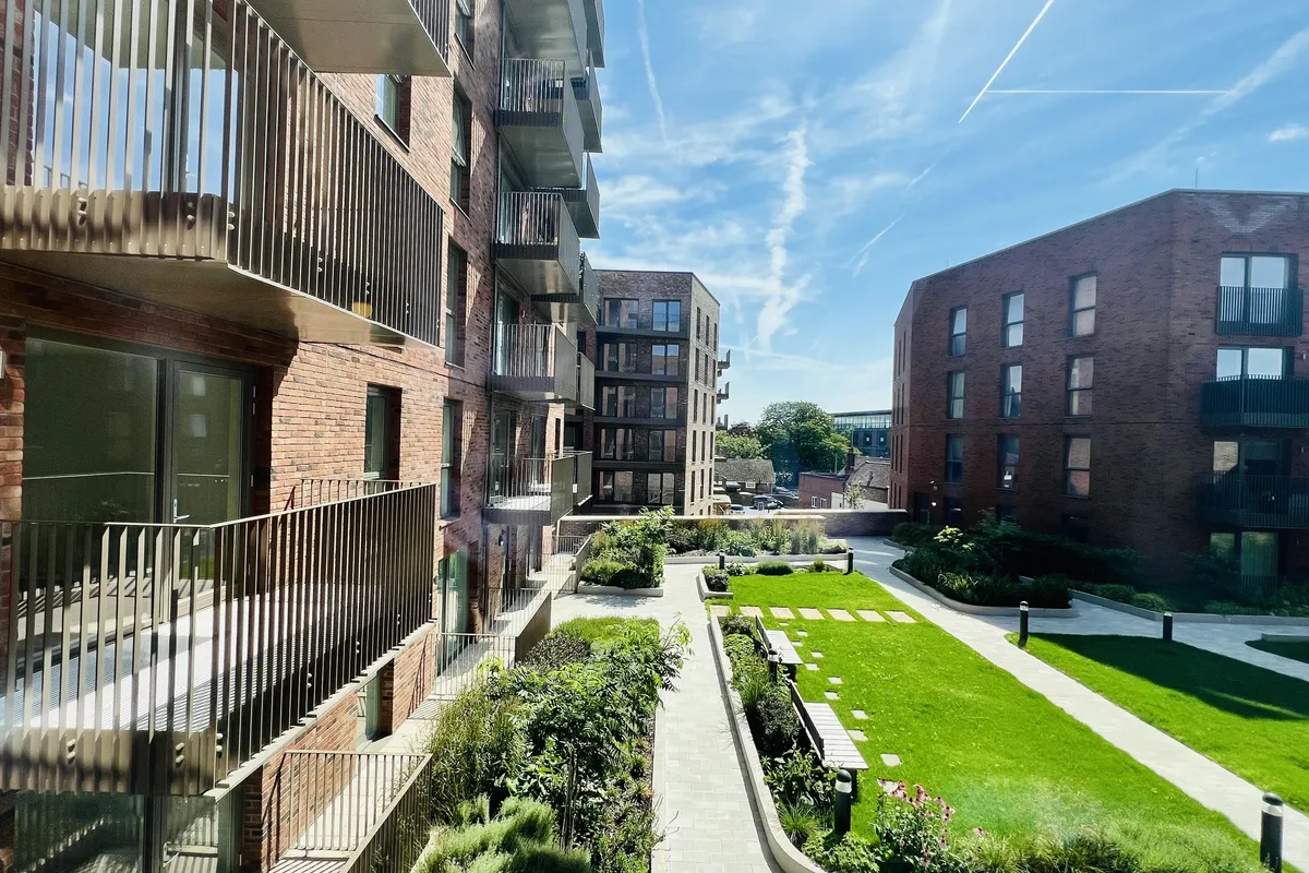 Flat Forlease Road in Maidenhead