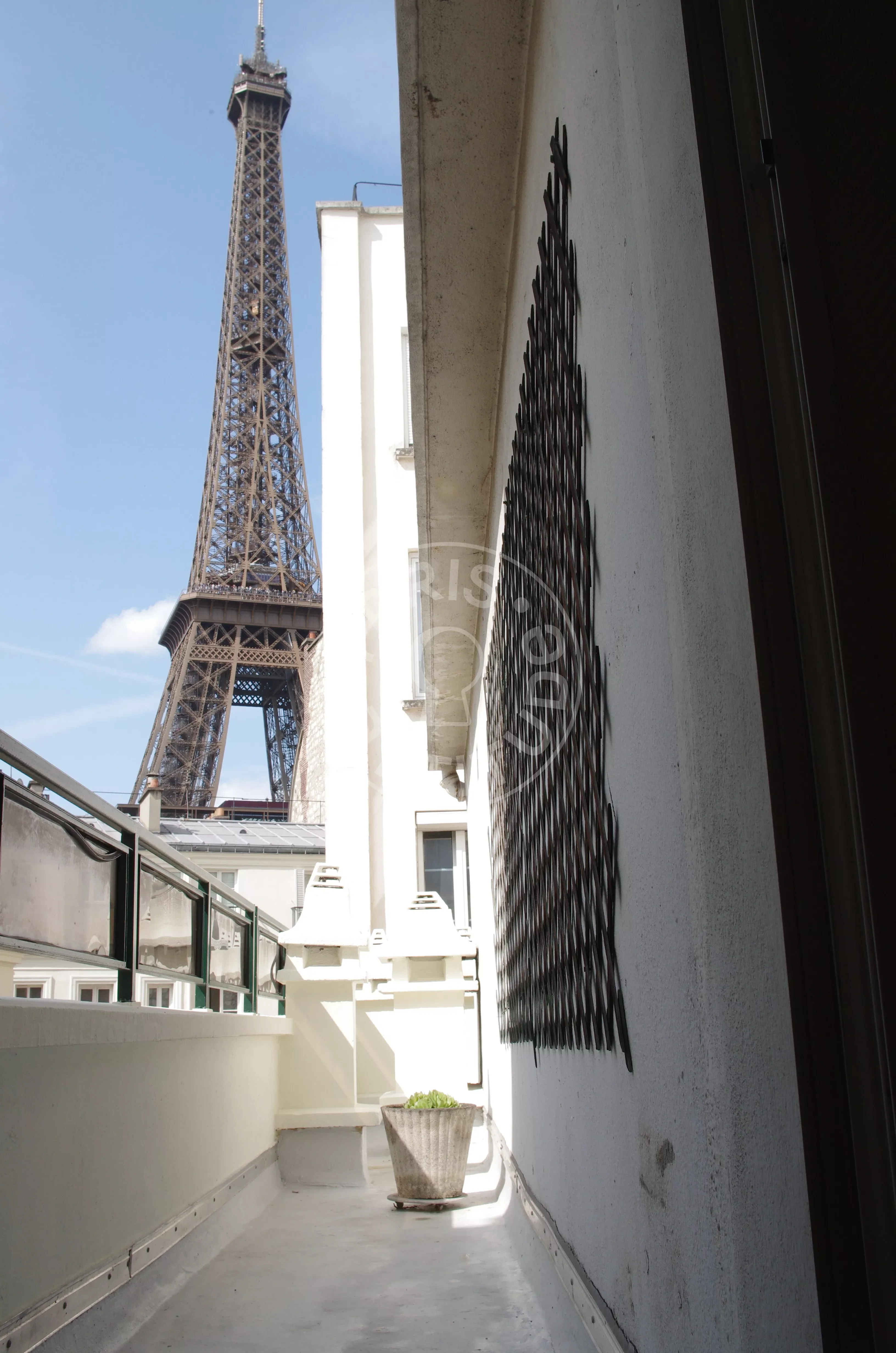 Appartement Rue de l'Université à Paris