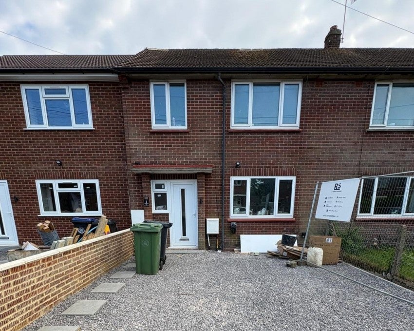 House Newlands Road in Surrey Heath