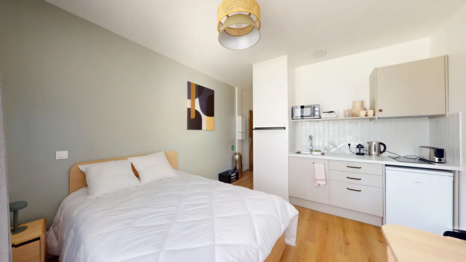 Room Rue Pierre Curie in Asnières-sur-Seine