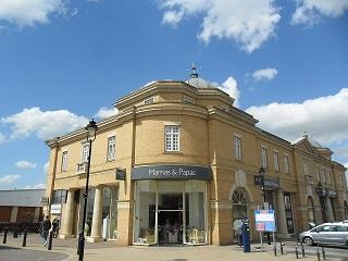 Flat Saint Mark's Square in Lincoln