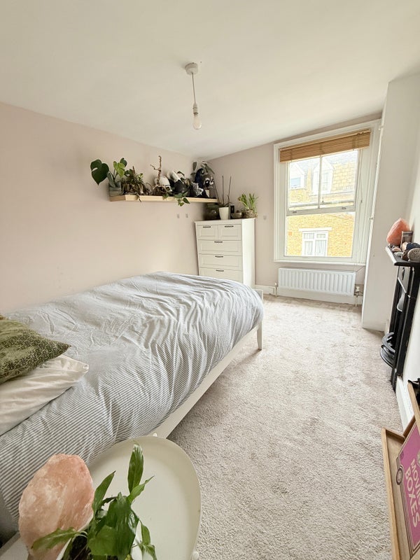 Room Tintern Street in Greater London