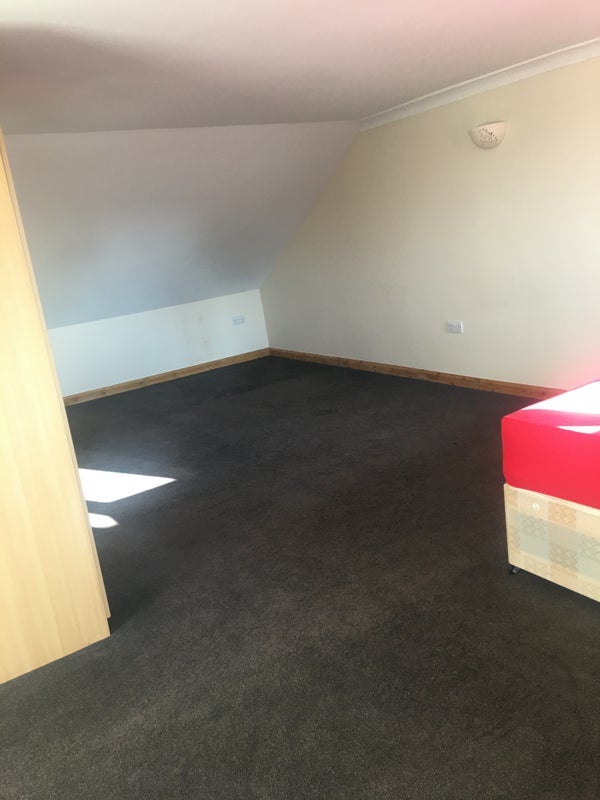 Room Princes Street in Slough