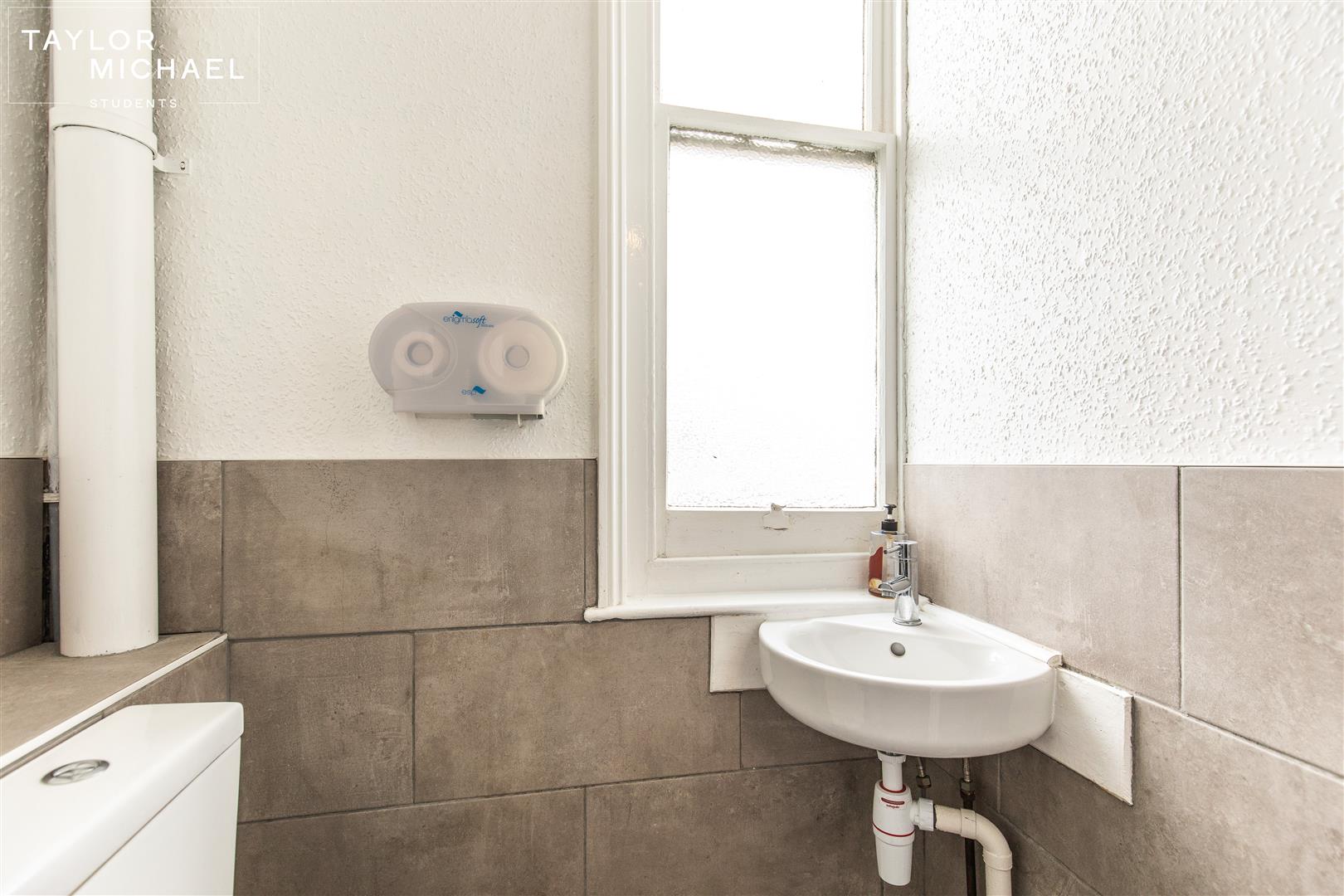 Room Powis Grove in Brighton