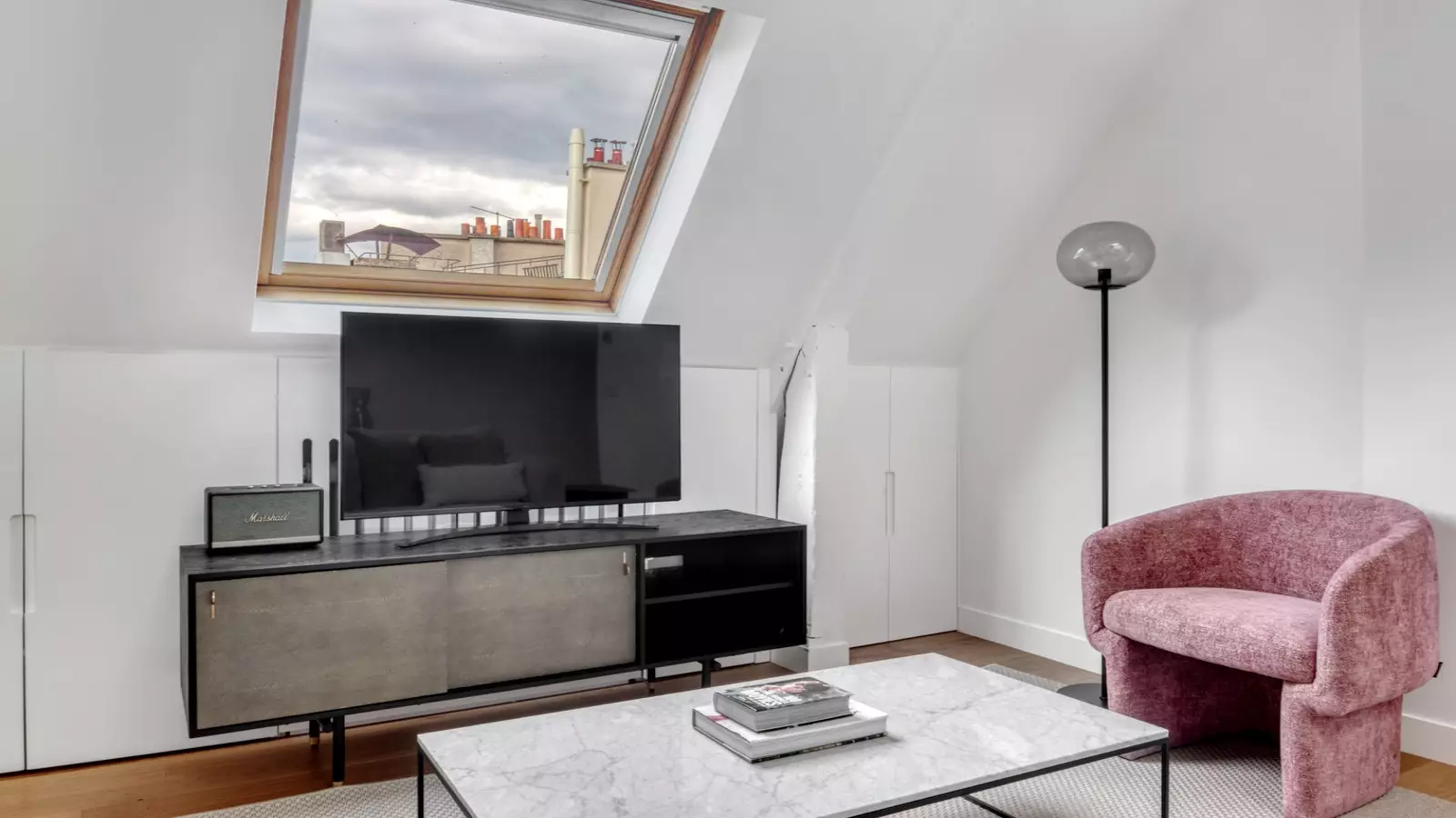 Appartement Rue Croix des Petits Champs à Paris