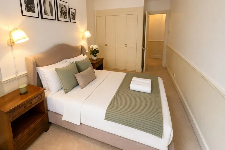 Flat South Audley Street in City of Westminster