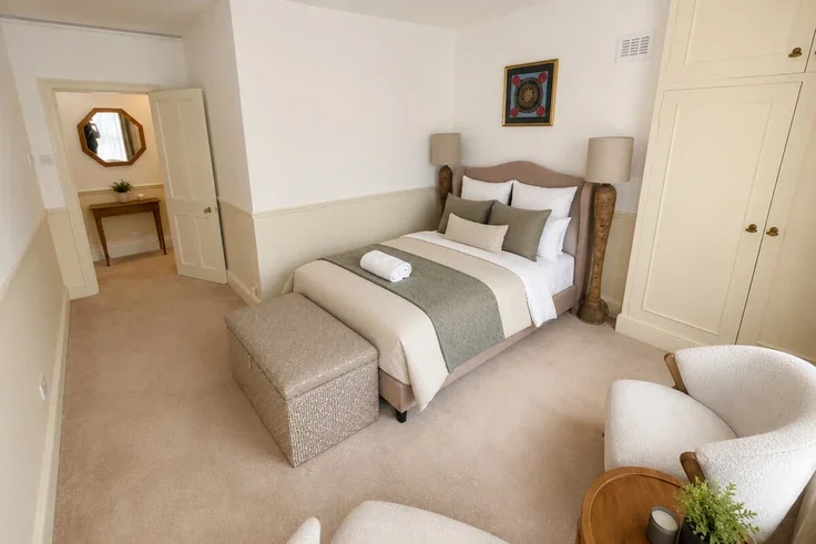 Flat South Audley Street in City of Westminster