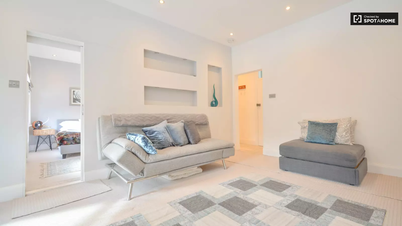 Flat Brondesbury Park in London