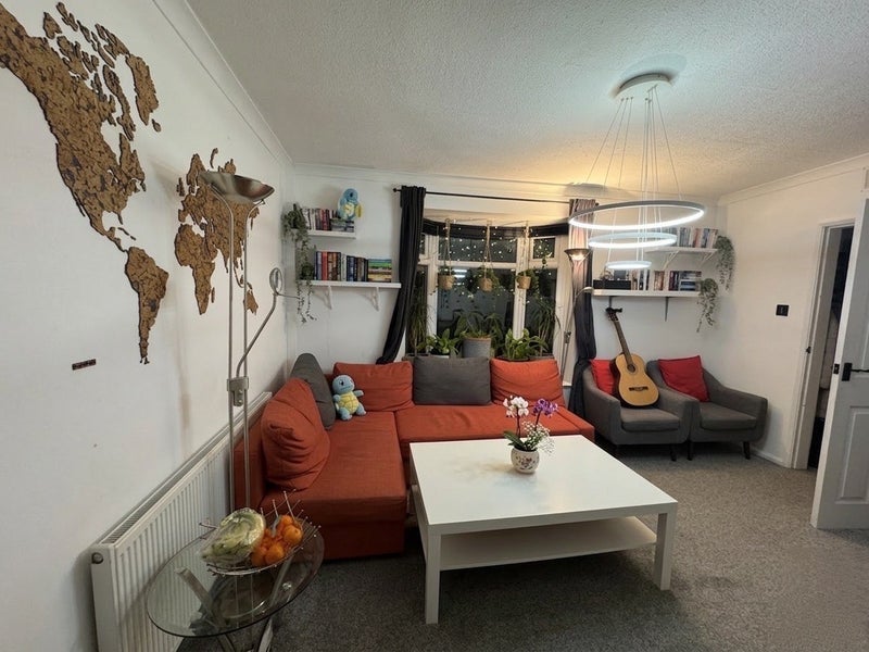Room Failsworth Close in Nottingham