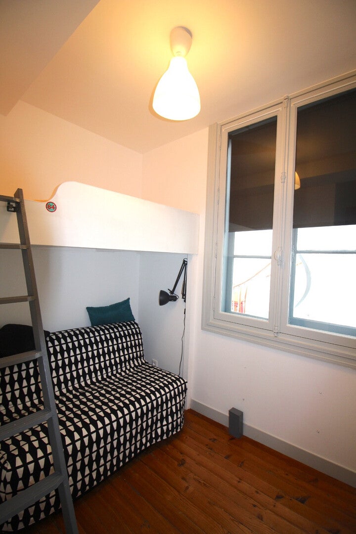 Flat Boulevard du Rempart Lachepaillet in Bayonne