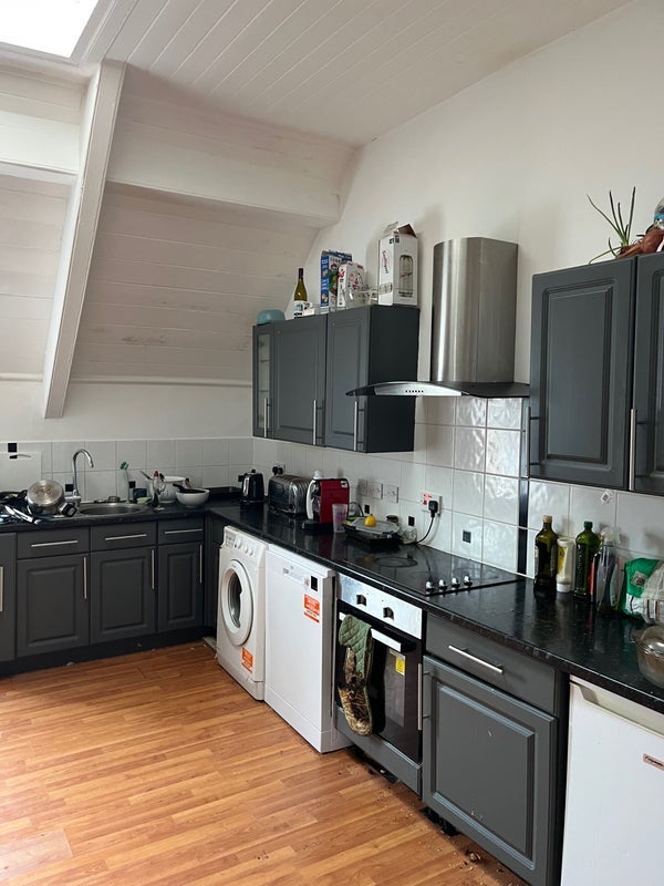 Room Saint Johns Road in Bristol