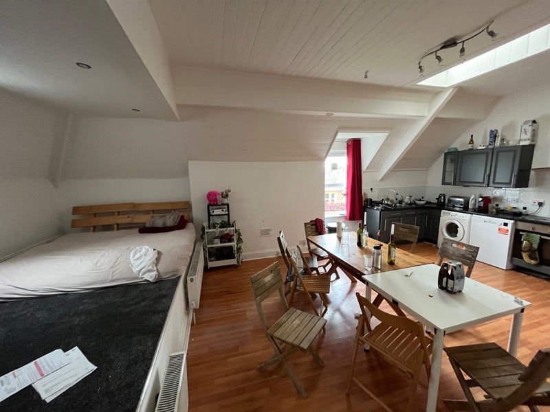 Room Saint Johns Road in Bristol