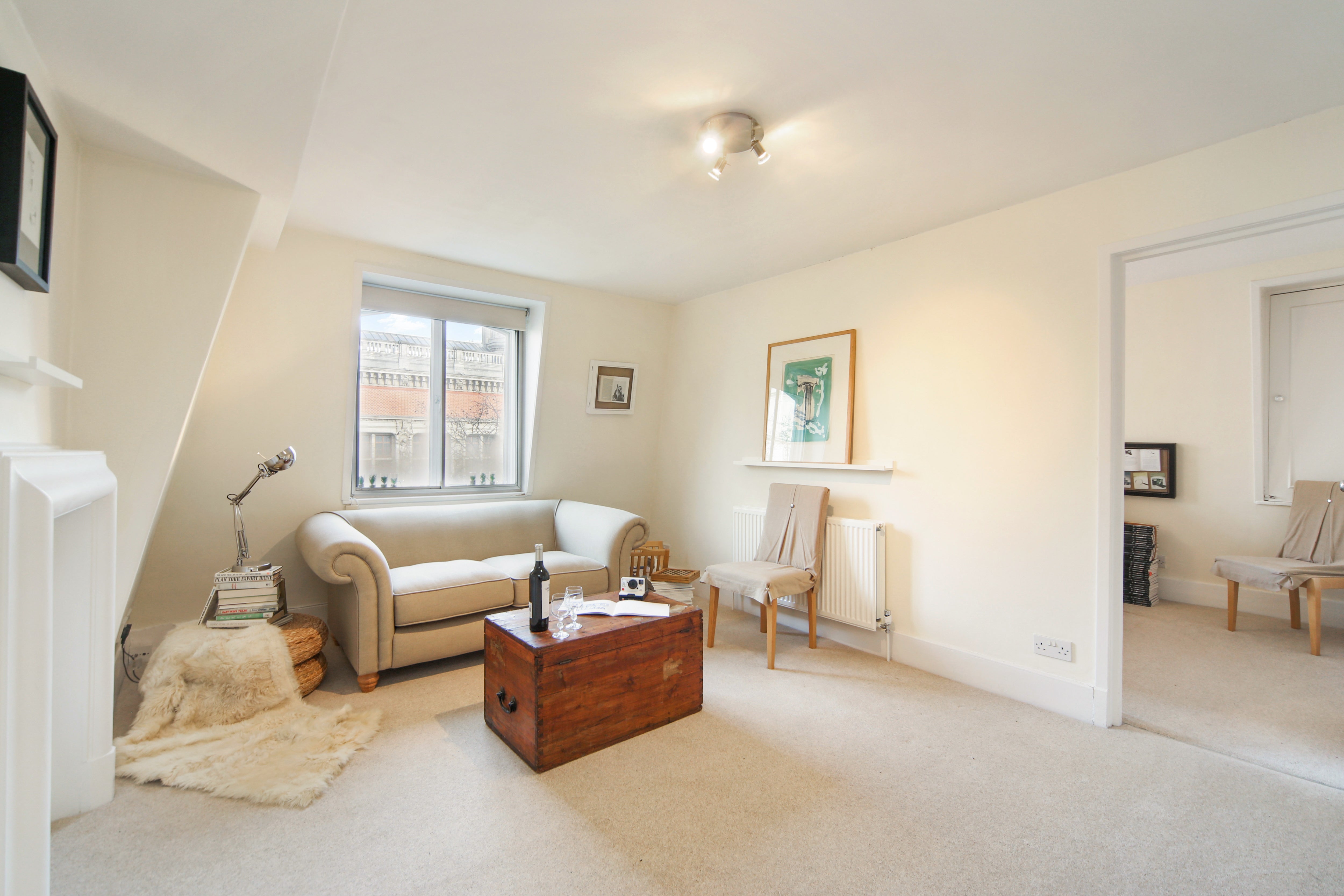 Flat Thurloe Place in Greater London