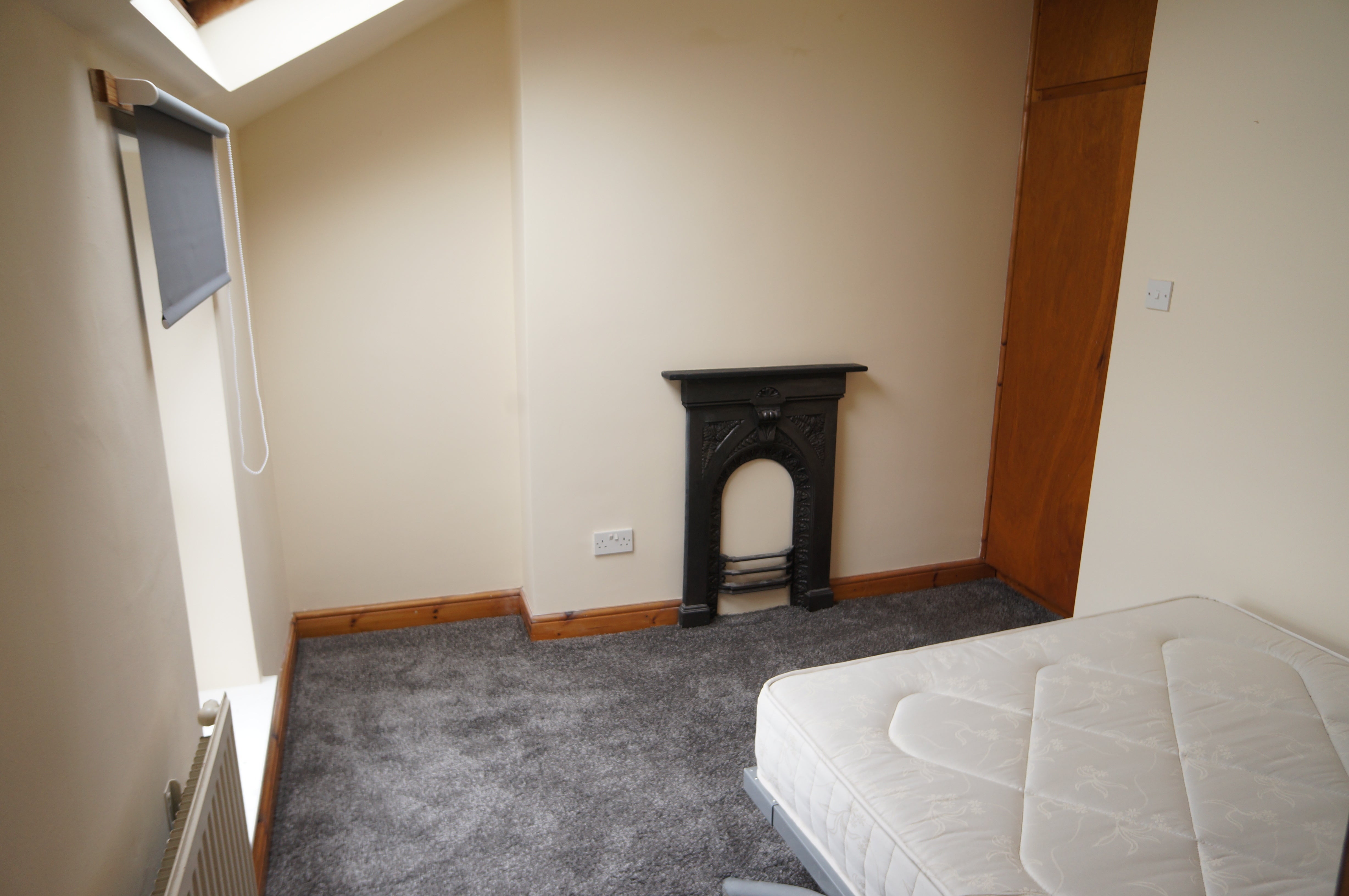 Flat Old Lansdowne Road in Manchester