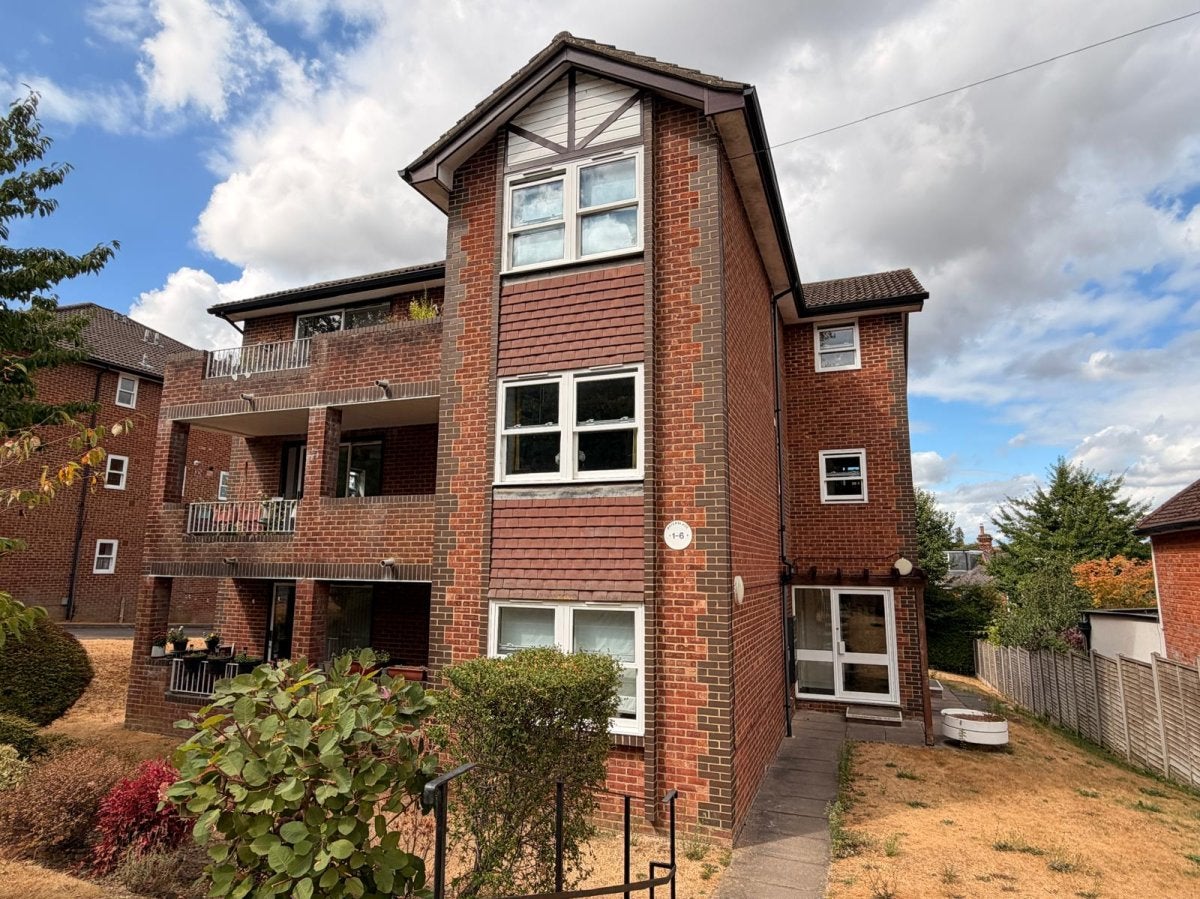 Flat Elm Road in Reigate and Banstead