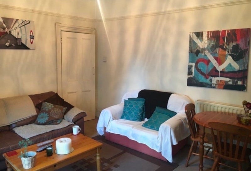 Room Chiswick High Road in Greater London