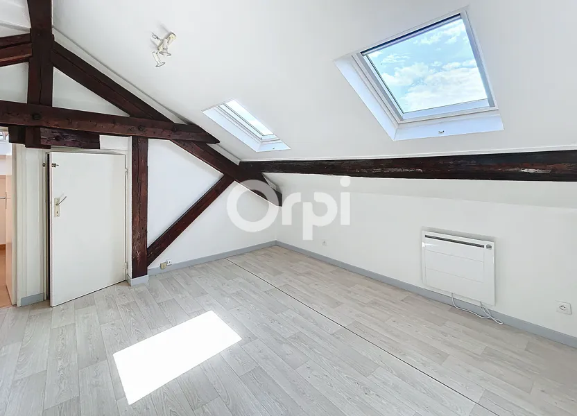 Flat Rue de l'Atrie in Nancy
