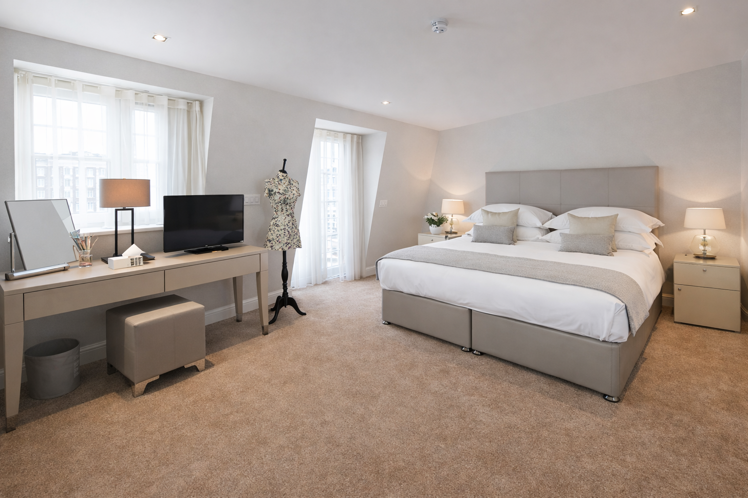 Flat Brompton Road in Greater London