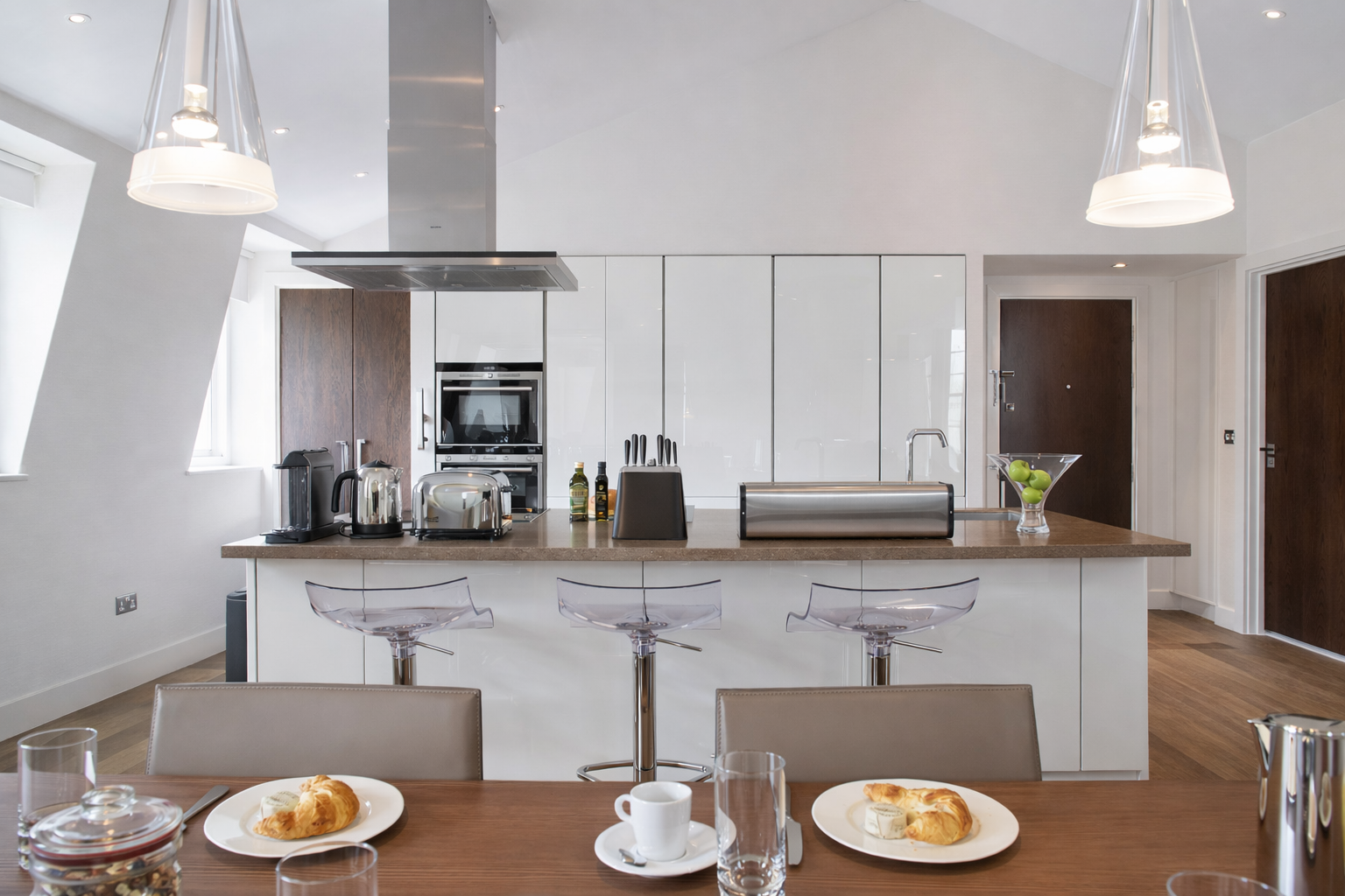 Flat Brompton Road in Greater London
