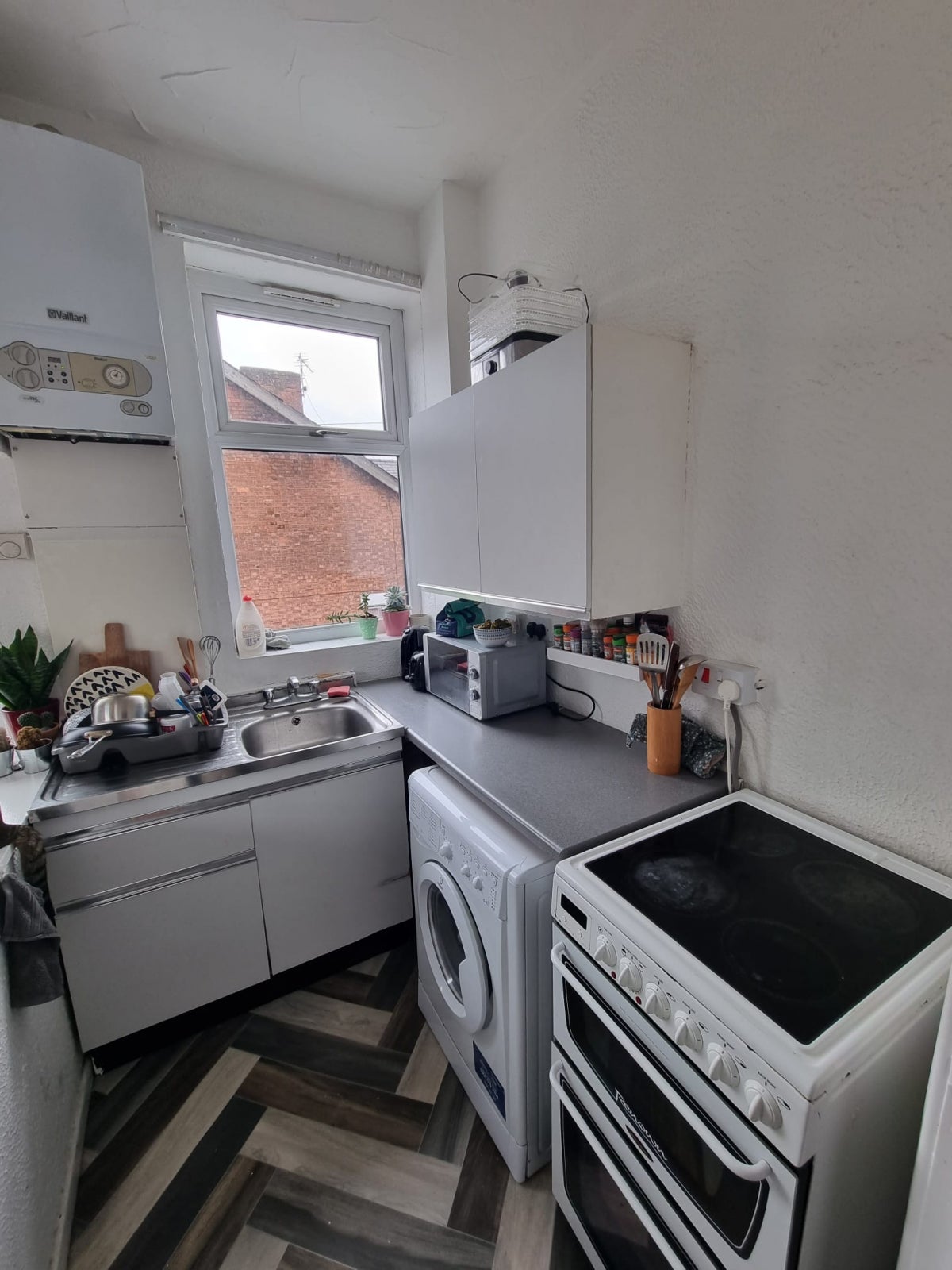 Flat Davenport Avenue in Manchester